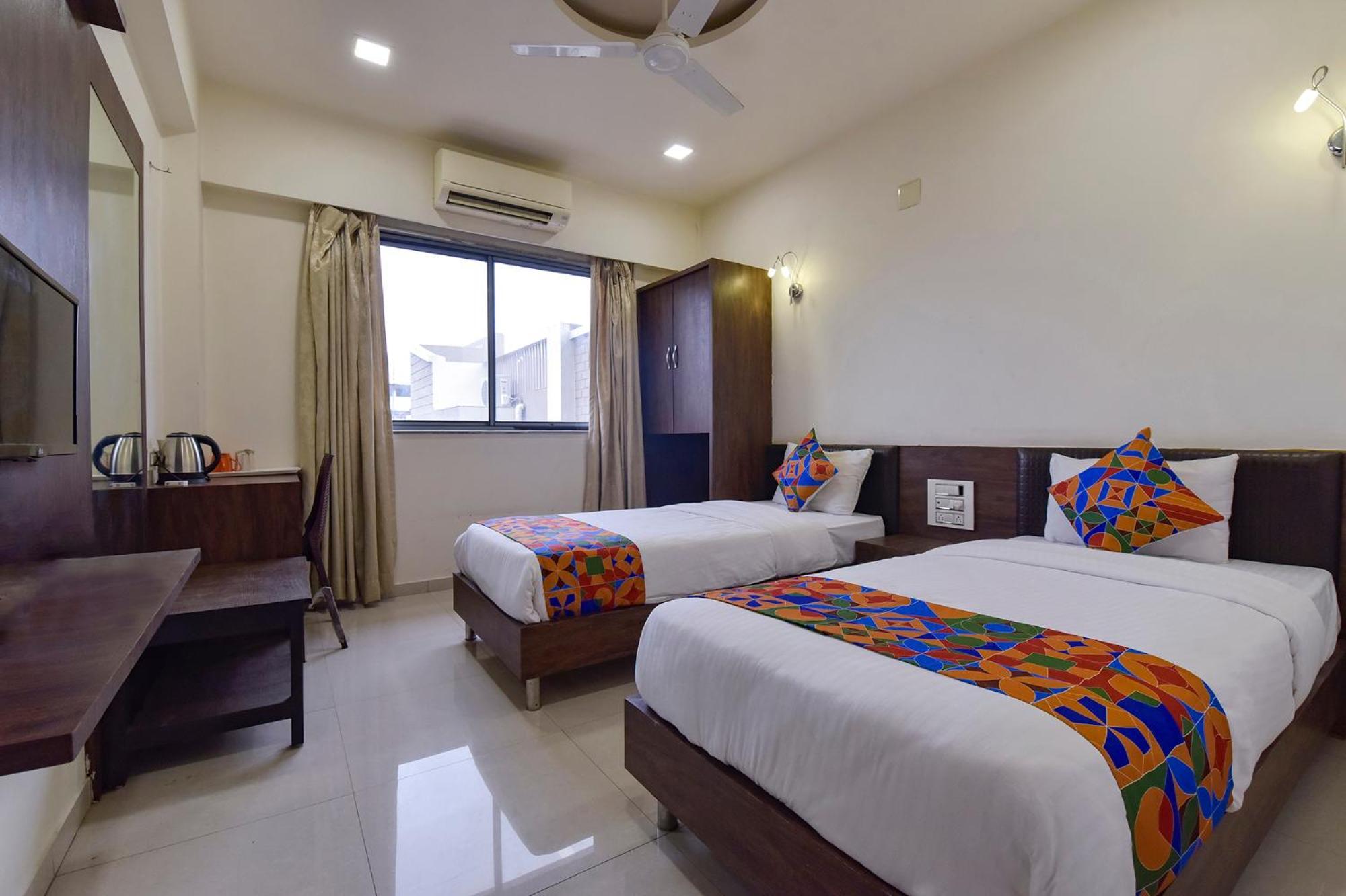 Fabhotel A1 Plaza Ahmedabad Luaran gambar