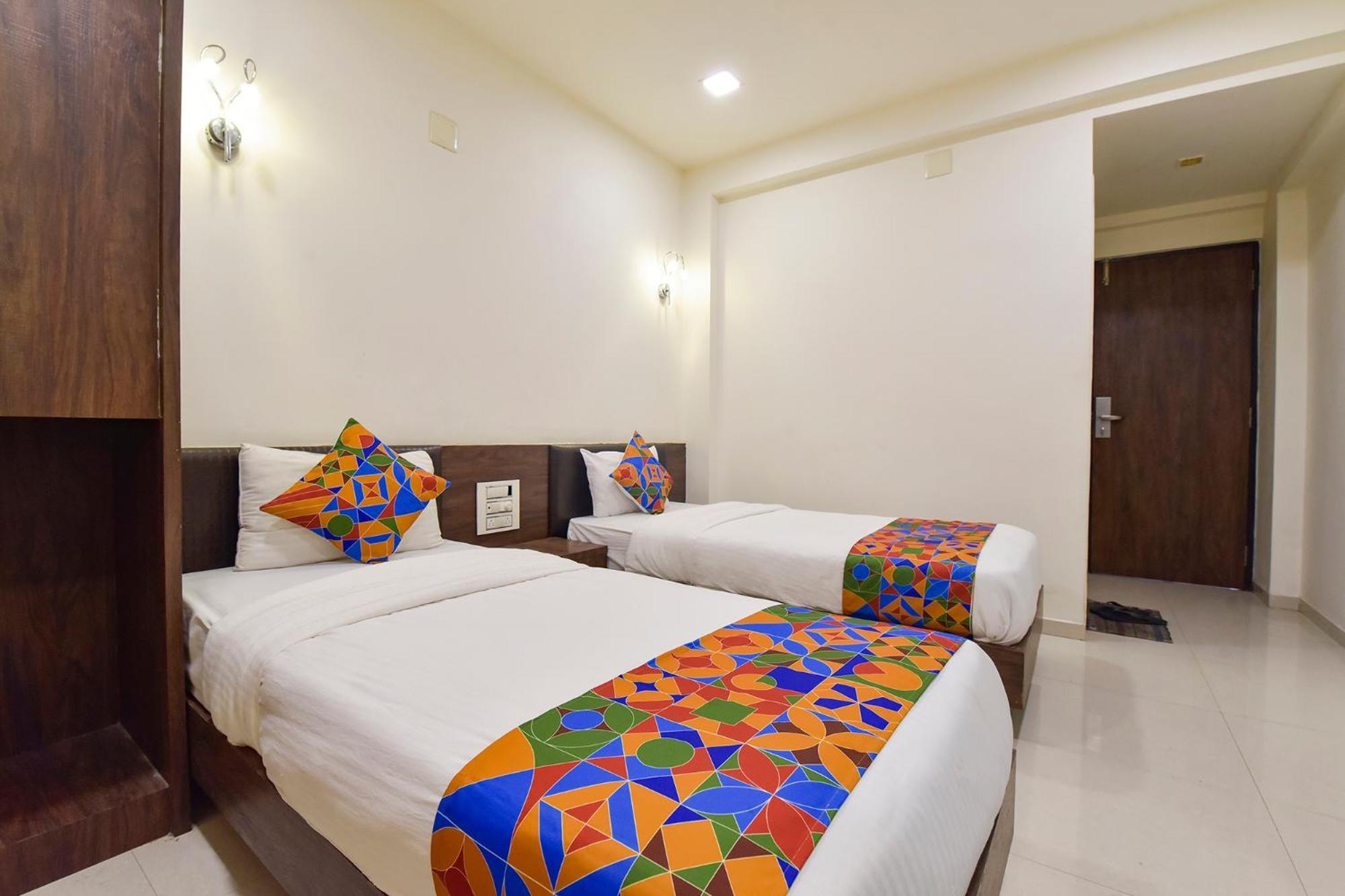 Fabhotel A1 Plaza Ahmedabad Luaran gambar